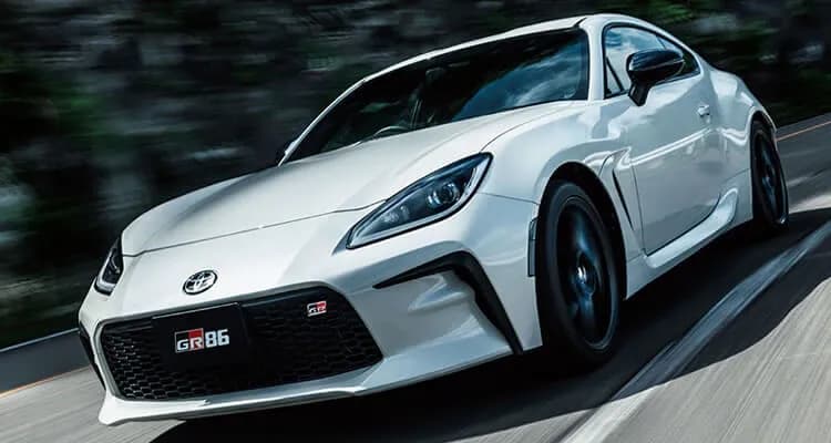 トヨタ「86」がフルモデルチェンジ、 車名改め「GR86」に！解説