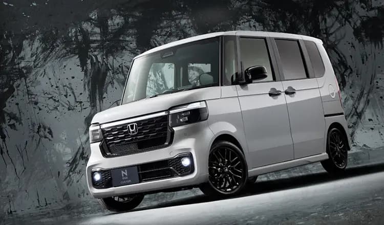 黒色」をアクセントにした特別仕様車、ホンダ「N-BOX CUSTOM BLACK