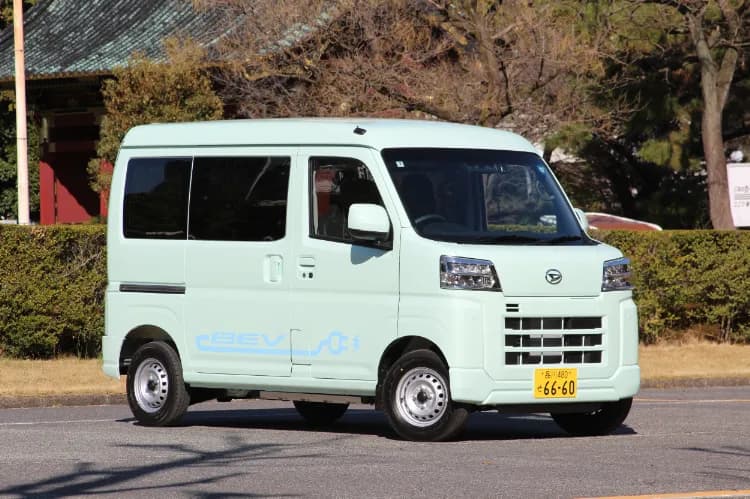エンジン車と同じ使い勝手のeハイゼット・カーゴ／eアトレー