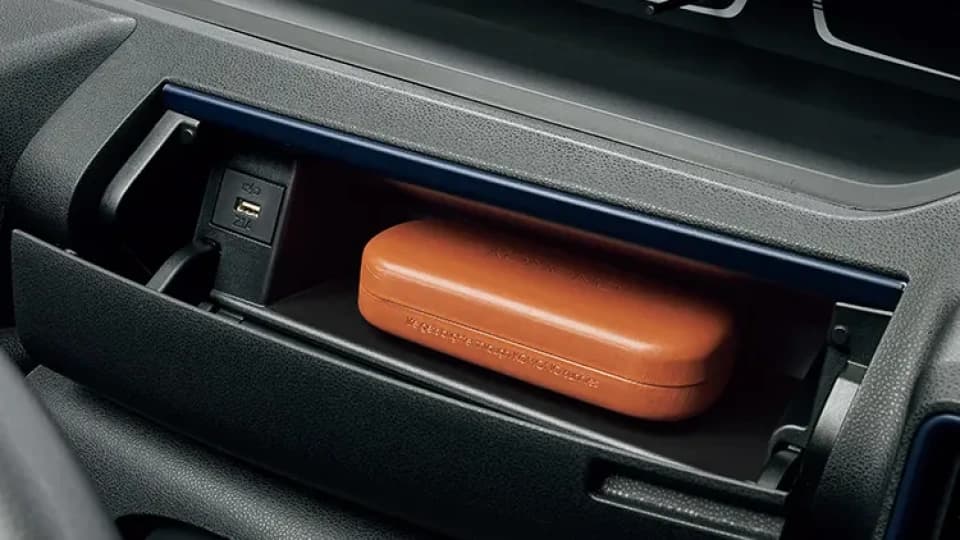 スバル シフォン