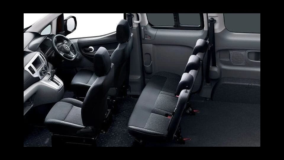 日産 NV200バネットバン