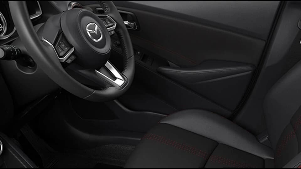 マツダ MAZDA2