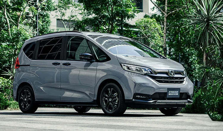 ホンダ「フリード」のクロスオーバーモデル「CROSSTAR」に特別仕様車が
