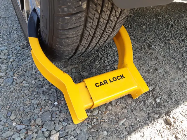 タイヤロック