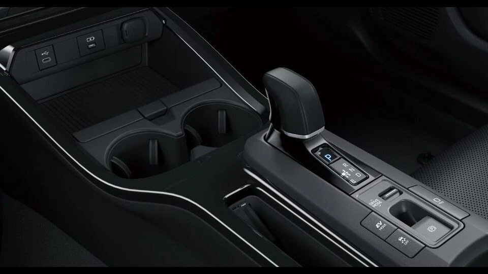 カーリース車両 トヨタ　プリウスPHVの画像
