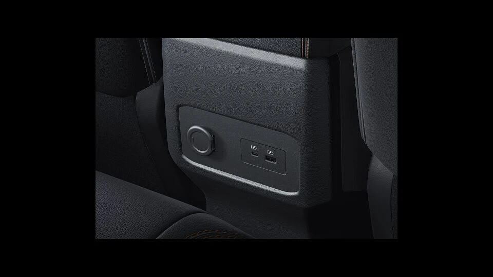 カーリース車両 三菱　トライトンの画像