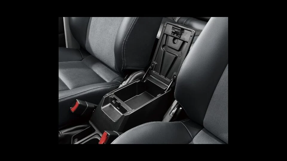 カーリース車両 トヨタ　ランドクルーザー70の画像