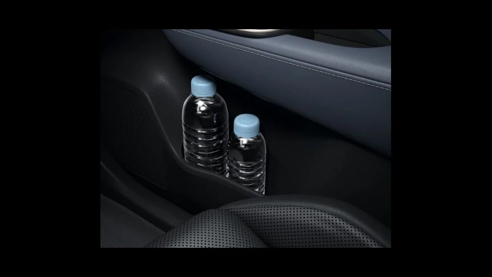 カーリース車両 トヨタ　クラウンエステートの画像